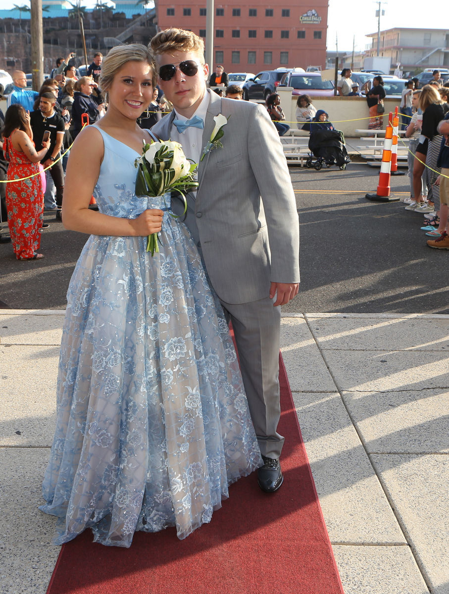 051819_gal_middletwp145.JPG